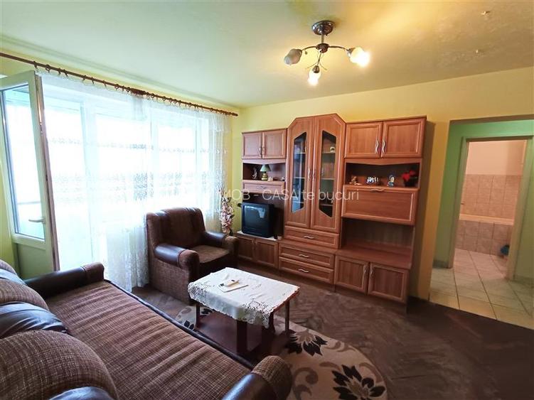 Apartament 2 cam. in Moldova Noua - 6