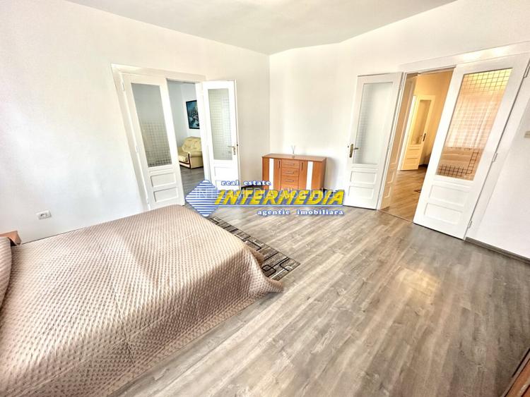 Casa 3 camere in Alba Iulia Zona CENTRU cu 900 mp teren utilitati si la asfalt - 11