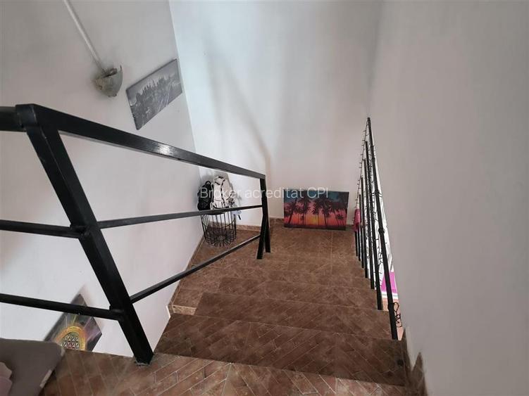 Casa de vanzare,Buturugeni, pret mic - 13