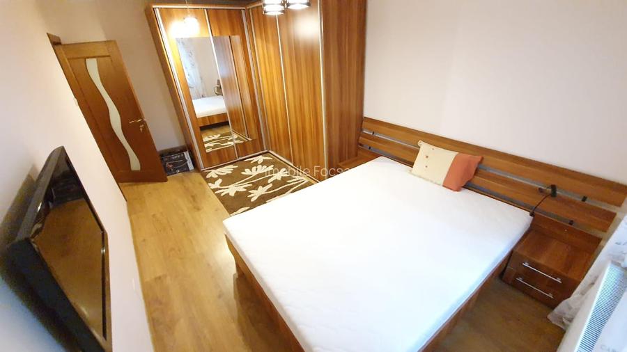 Apartament 4 Camere de Închiriat – Zona Școala 2, Focșani - 2