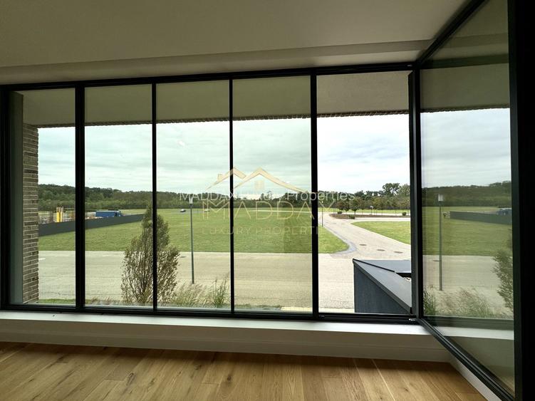 Vila Exclusivista in Mijlocul Naturii *959mp teren*/ 420mpc / Balotesti - 52