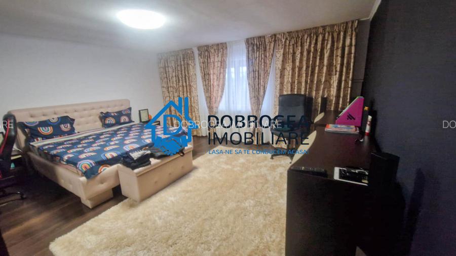 APARTAMENT 4 CAMERE  -  SUPRAFATA 180 MP+TERASA 30 MP  - 12