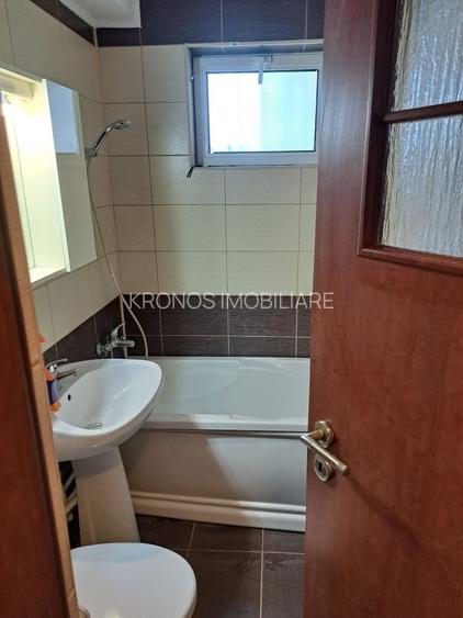 CIRESICA APARTAMENT CU 3 CAMERE DECOMANDAT, 68 MP PRET 115000 EURO - 10