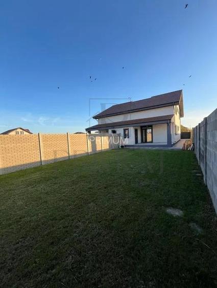 Duplex finalizat - bucatarie inchisa - dormitor la parter - 2