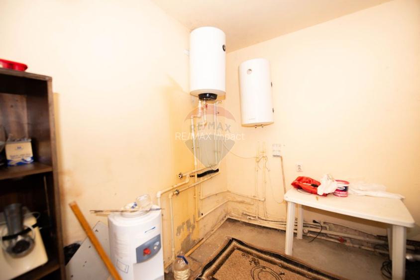 Casa individuala cu 6 camere de vanzare Singureni - 20