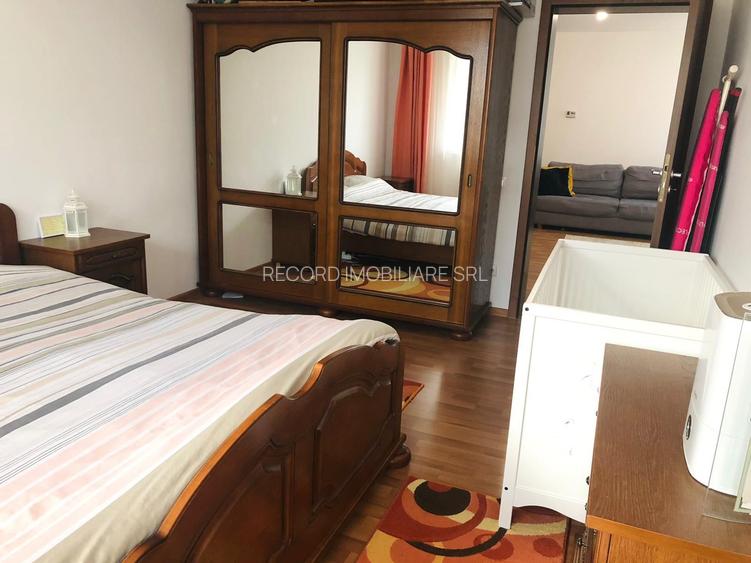 Apartament 3 camere, etaj 2, balcon, parcare Floresti zona Stadion - 5