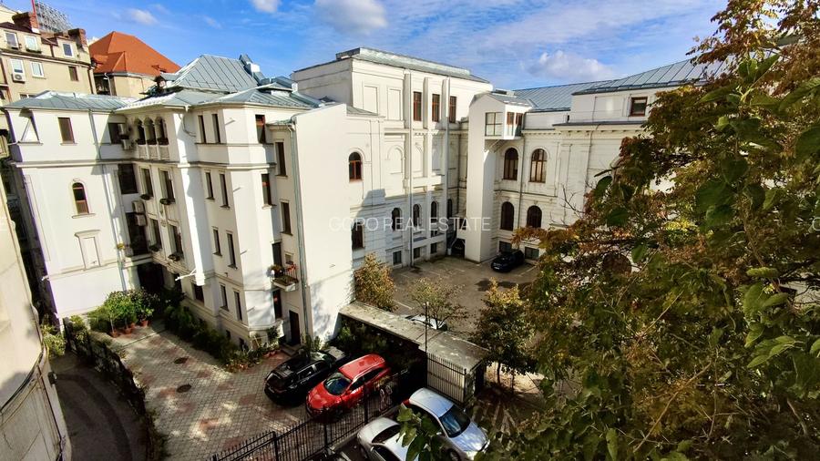 Piata Unirii Fantani Vila  500 mp utili curte 204 mp - 3