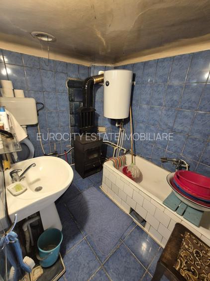 Marriott, vanzare casa si teren 388mp. - 19