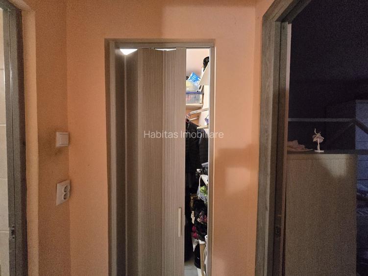 Apartament 2 camere, etaj intermediar, zona Manastur-str. Fabricii - 10