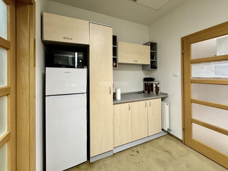 Spațiu pentru birouri langa Funshop Buziașului - 12