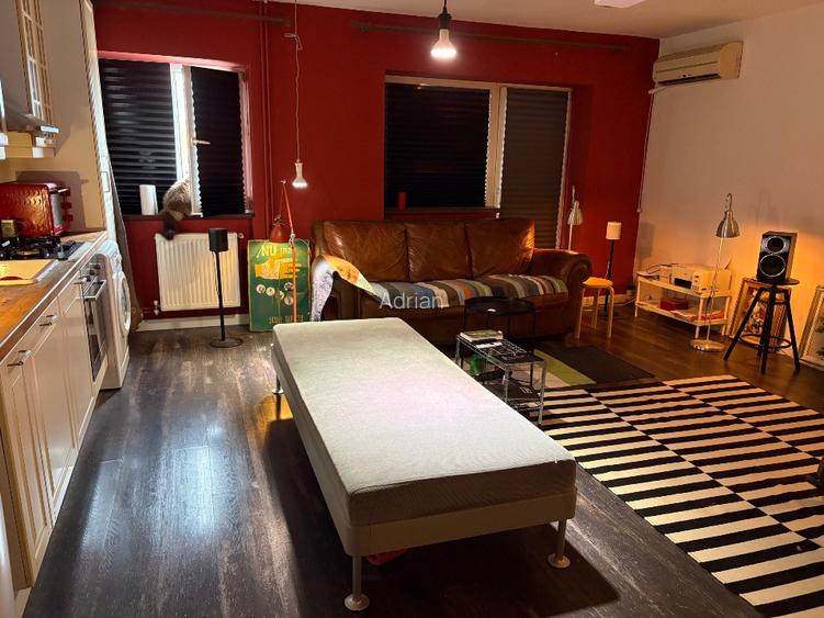 3 camere de vânzare str. Opanez sect.  - 2