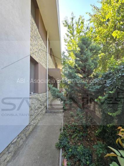 Vila individual, P 1 M-  Bucuresti Noi,  constructie modernă, 9 camere - 5