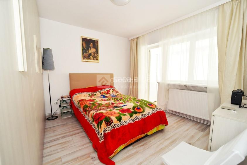 Podu Ros - sens giratoriu, 2 camere renovat, mobilat si utilat, liber - 4