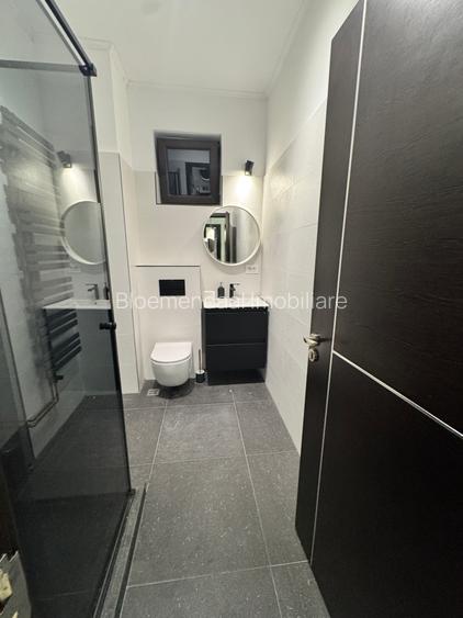 Apartament 2 camere  complet renovat cu loc de parcare inclus - 11