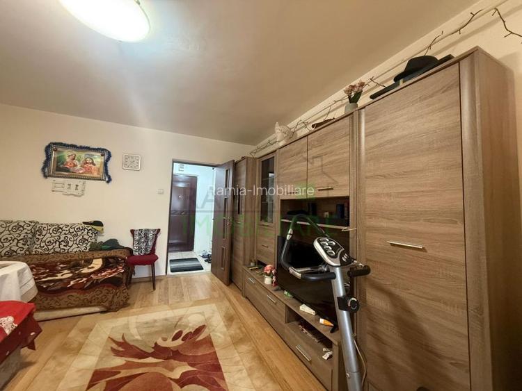 Garsonieră renovată 2023, mobilată modern, centrală proprie, Astra - 3