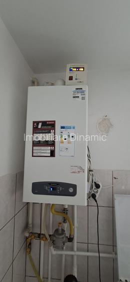 Apartament 3 camere decomandat zona Sud - 5