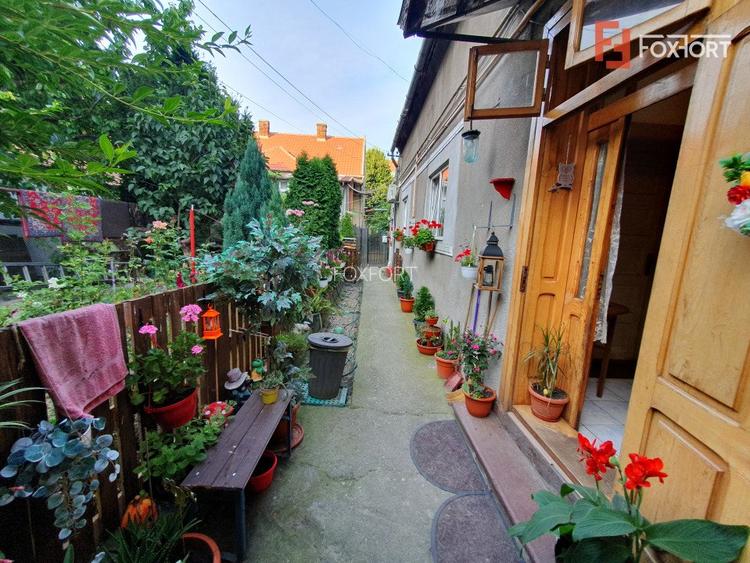 Apartament 112 mp la casa cu curte si garaj, zona Maria, Central  - 10