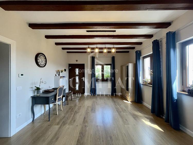 Casă cochetă cu teren generos și panoramă Chinteni - 4