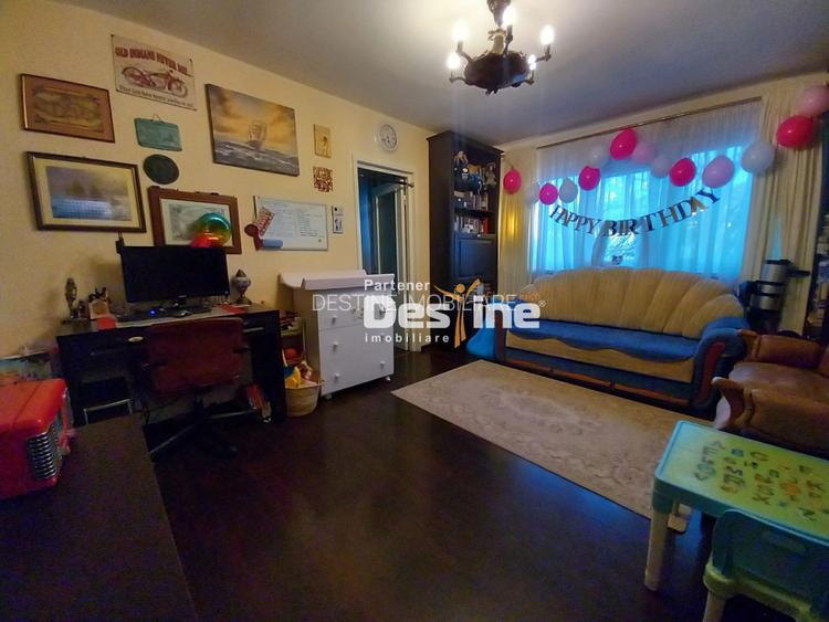 Apartament 2 camere 42 mp renovat cartier Smirodava Roman - 2