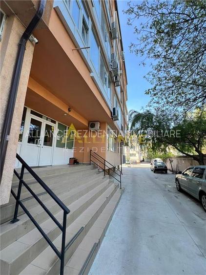 Gata de mutare 3 camere - Sector 4 - 12