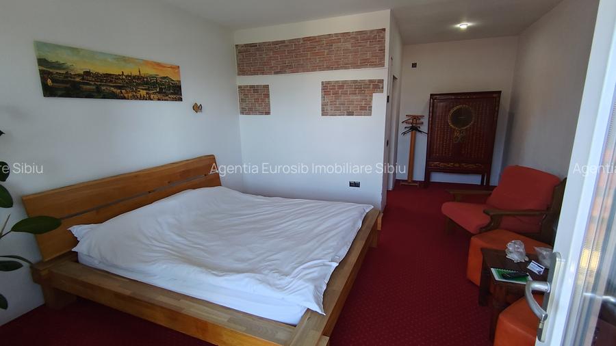 Pensiune si casa de locuit cu 3200 mp teren in Sibiu cartier Gusterita - 10