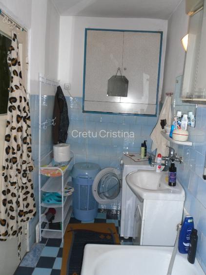 Casa/ gospodarie  saseasca in sat Bunesti, judet Brasov. Pe drumul spre VISCRI.  - 10