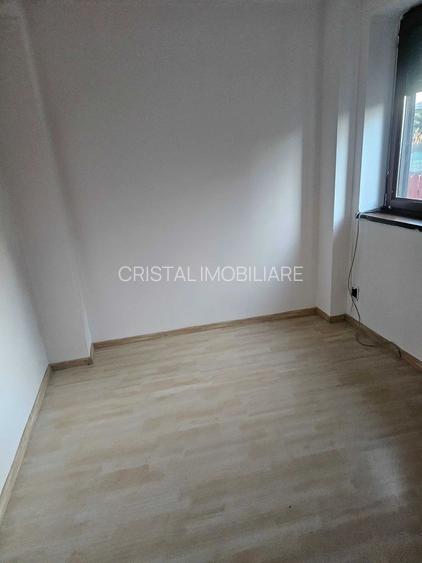 Apartament 3 camere Ghencea, curte cu foișor, parter - 6