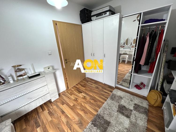 Casa de vanzare - 5 Camere, 2 Bai,  Garaj, 941 mp Teren - 21