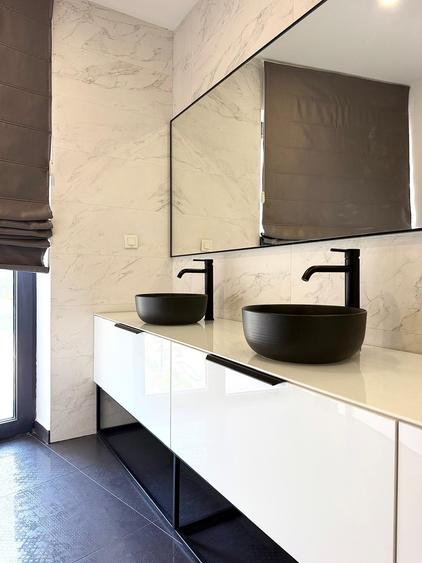 Victoriei / Apartament Premium cu 2 Bai si Terasa 20 mp / Parcare Subterana