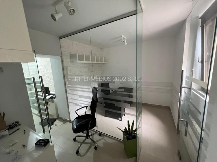 Apartament 3 camere, garaj si boxa - zona Centrala-Prefectura - 25