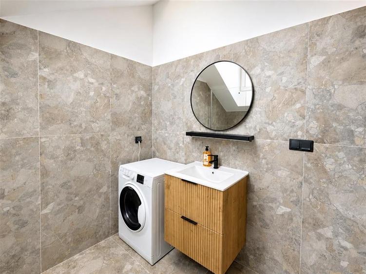Apartament 3 camere zona Turnisor