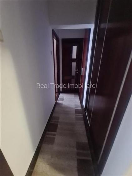 Apartament 4 camere decomandat, etaj intermediar Racadau - 10