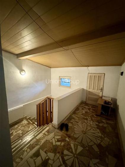 Casa foarte spatioasa D+P+2E amplasare excelenta, str. N. Iorga aproape de Bd. M - 23