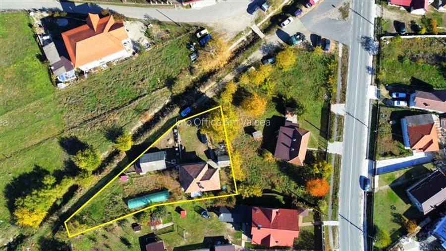 BUDESTI - CASA LANGA ORAS, TEREN 935 MP - 3