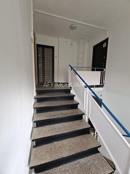 De vânzare: apartament 3 camere -  si garaj Drumul. Taberei - metrou - 7