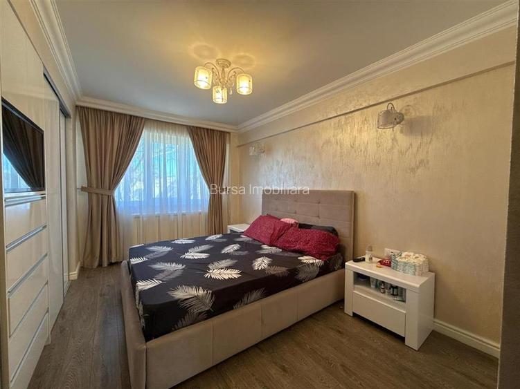 APARTAMENT 4 CAMERE ZONA PRIMARIE - 10