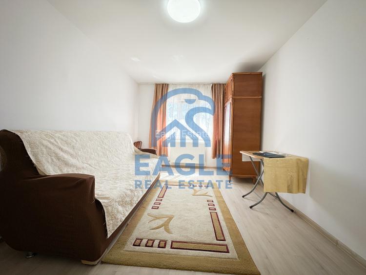 KM 5 - Apartament cu 2 camere decomandat cu centrala si balcon - 2