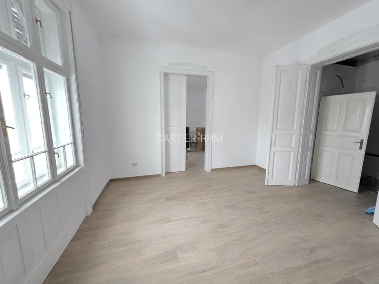 De închiriat – Spațiu de birouri în clădire istorică reabilitată, zona Bălcescu - 11