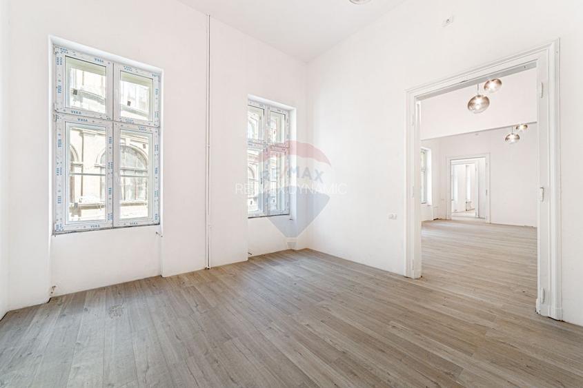 Spațiu de închiriat 149 mp, ultracentral, în Palatul Neumann - 6