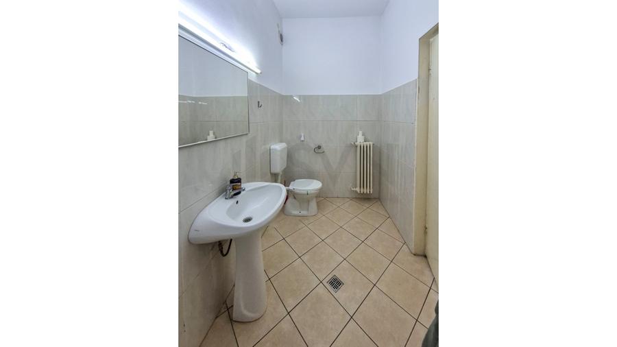 REC3001828 SPATIU BIROU l SUPRAFETE GENEROASE l GRADINA 8 LOCURI PARCARE l PIATA