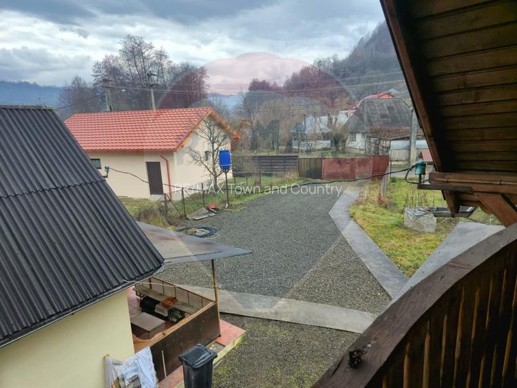 Casă / Vilă cu 7 camere de vânzare - 4