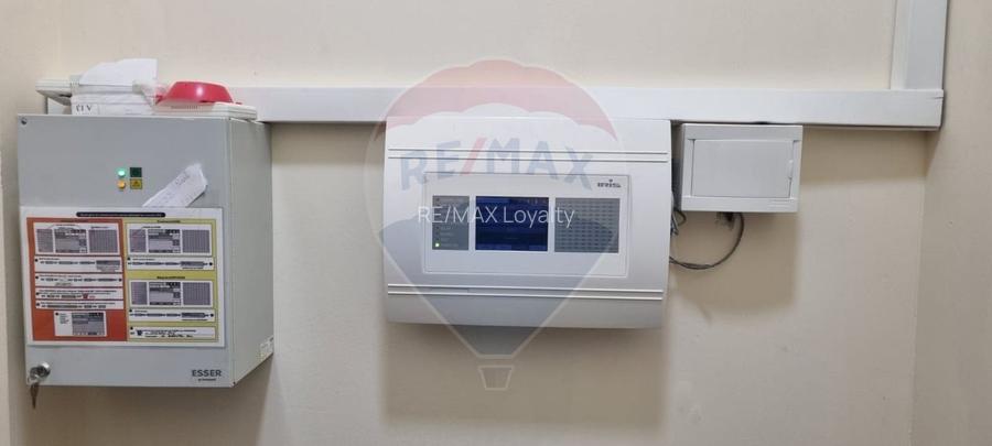 Cladire Comerciala Mixta de Vanzare sau de inchiriat - 12