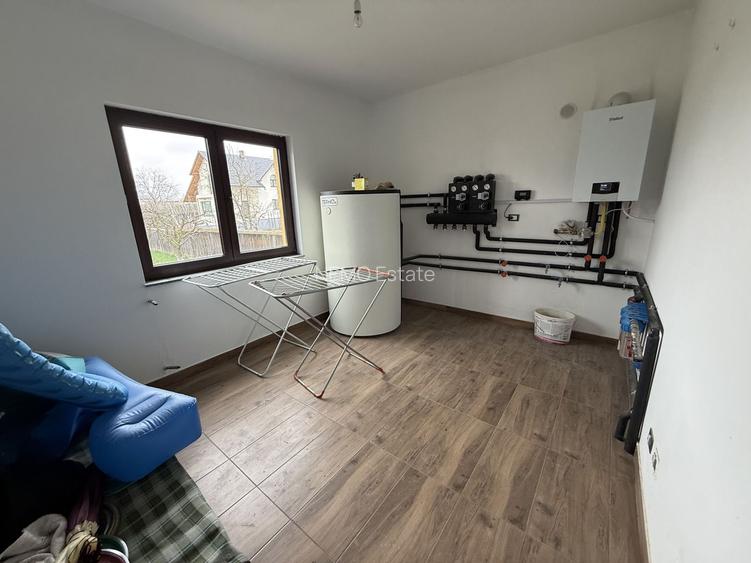 Casă de vânzare | Burdujeni | 417 mp construiți | Teren 1.200 mp - 21