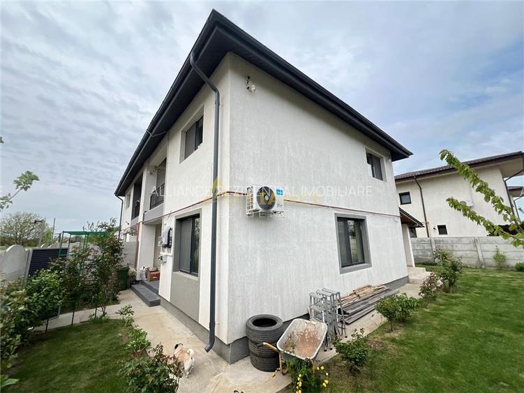 Casa tip duplex - mobilat si utilat complet - 4 camere- panouri fotovoltaice - 3