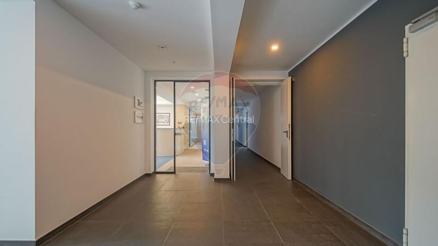 Birou Premium cu Terasă Exclusivă 230 mp – Neorama, 13 Decembrie - 19