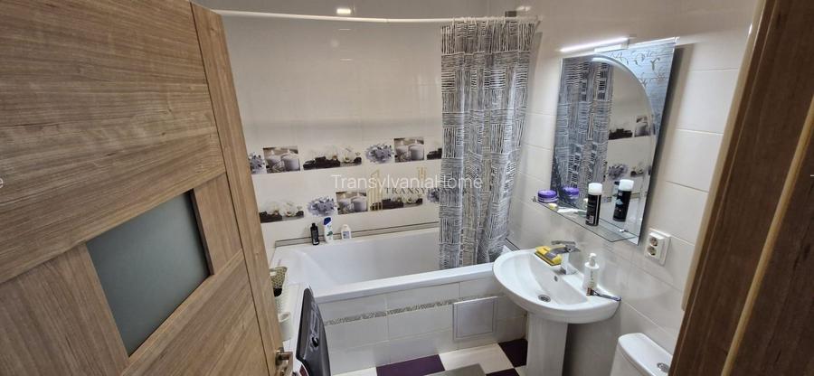 Apartament 3 camere de vanzare, etaj,2 Zona Dinicu Golescu Selimbar. - 7