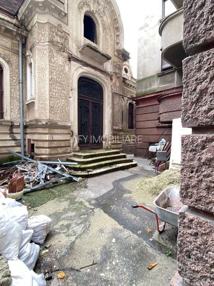 De Vanzare Vila Interbelica, 8-10 Camere, Romana - Zodiac - 31