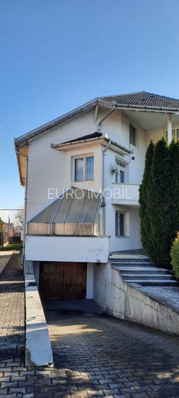 De vanzare casa 5 cam, singur in curte, Cal. Voinicenilor, Zona Horgosa - 2