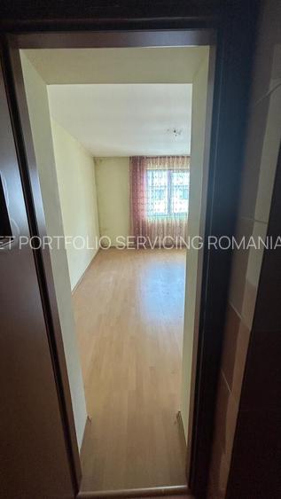 Apartament 3 camere S4 str Savinesti - 18