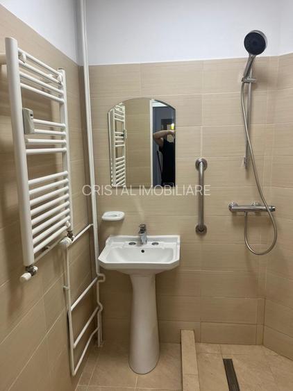 Apartament 4 camere de închiriat Apărătorii Patriei - 8